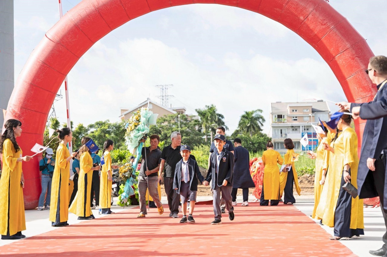 Trường Victoria School khánh thành, mở ra năm học đầu tiên với mô hình Happy school