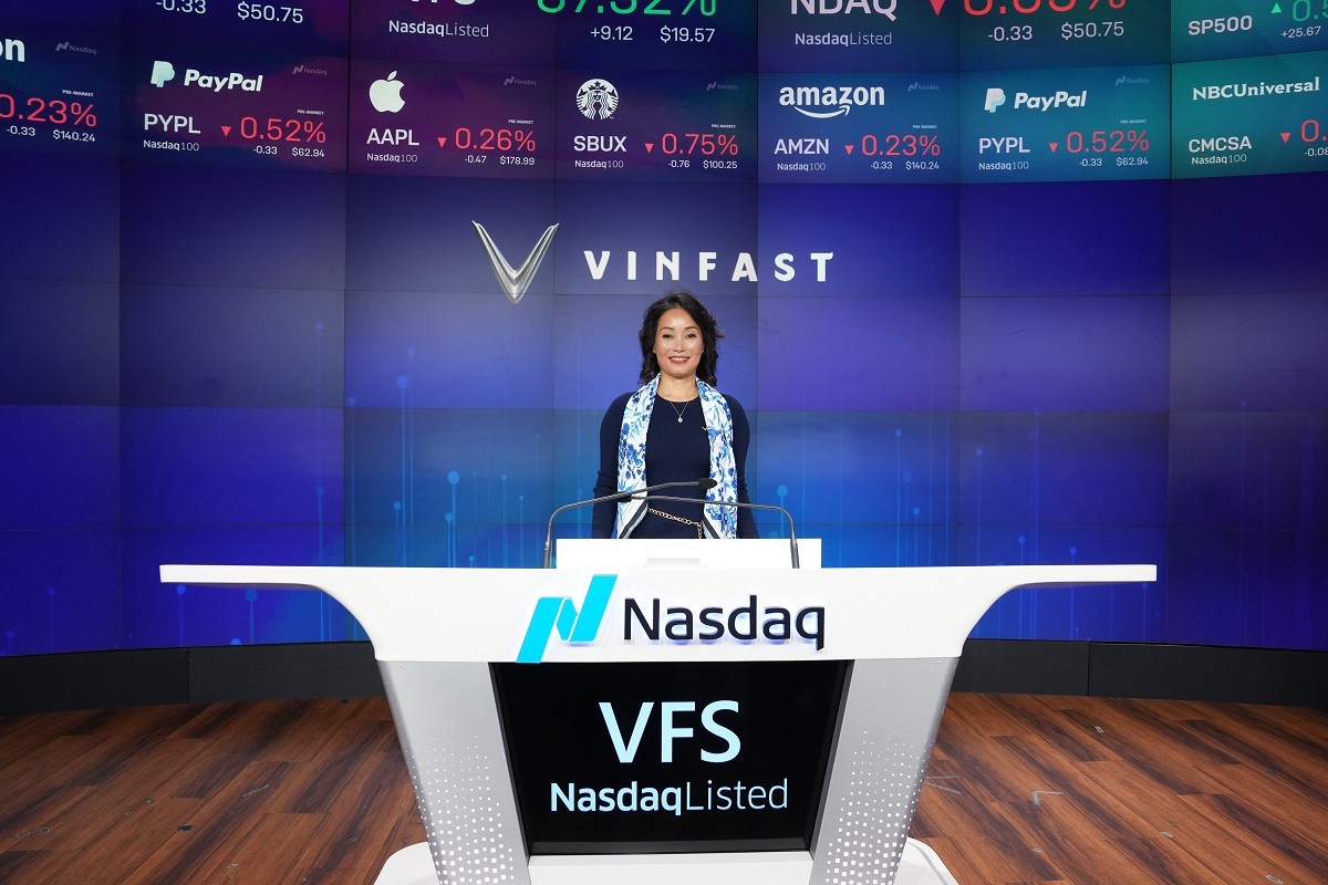 VinFast chính thức lên sàn Nasdaq với vốn hóa hơn 23 tỷ USD VinFast chính thức lên sàn Nasdaq với vốn hóa hơn 23 tỷ USD