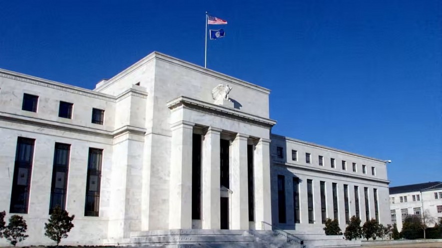 FED và ECB không chắc chắn khi nào lãi suất đạt đỉnh