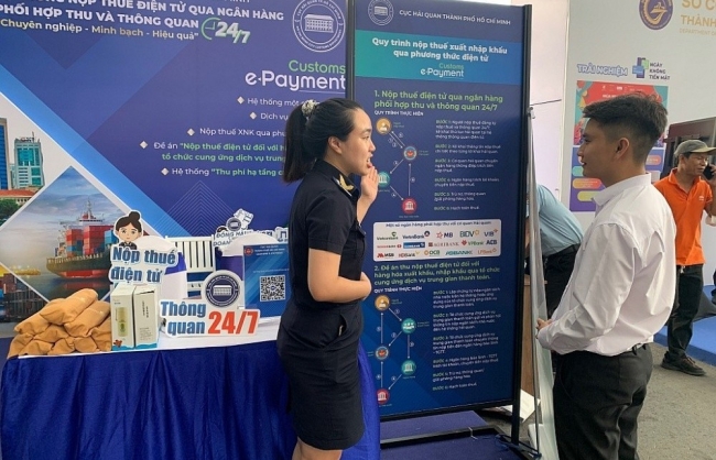 Ngành Hải quan cải cách thông qua nộp thuế điện tử doanh nghiệp nhờ thu