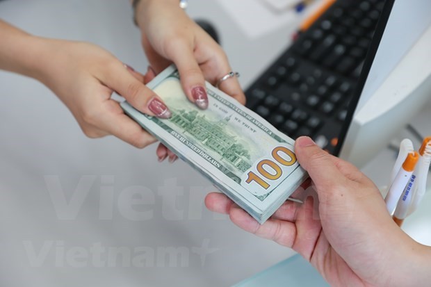 Reference exchange rate down 5 VND on August 18