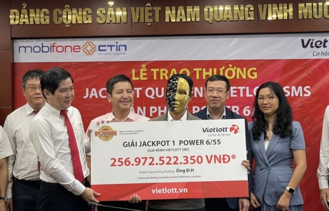 vietlott trao giai jackpot lon thu nhi lich su xo so tai viet nam