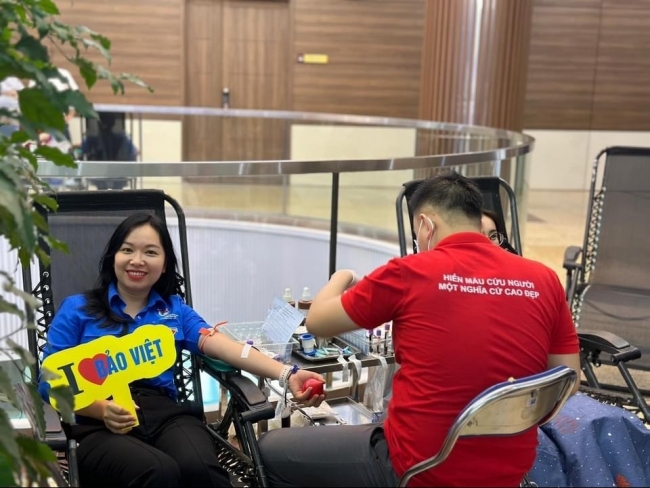 Cán bộ Bảo Việt hiến 2.800 đơn vị máu trong chương trình hiến máu tình nguyện
