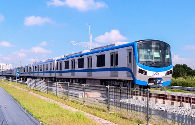 Ngày 29/8: Sẽ chạy thử toàn tuyến Tàu Metro số 1