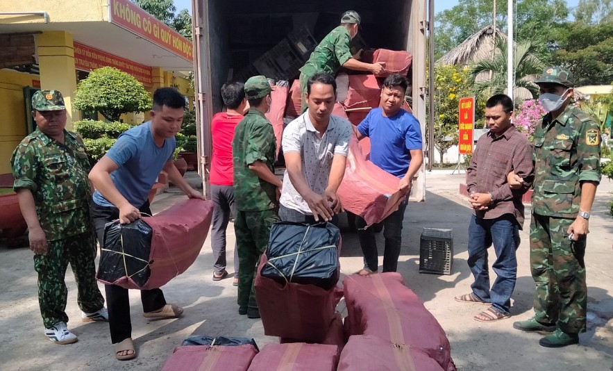 Chủ động phương án chống buôn lậu, gian lận thương mại cuối năm