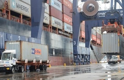 trade surplus reaches 2019 billion usd in eight months