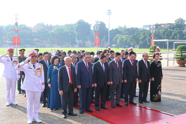 Lãnh đạo Đảng, Nhà nước vào Lăng viếng Chủ tịch Hồ Chí Minh nhân dịp Quốc khánh