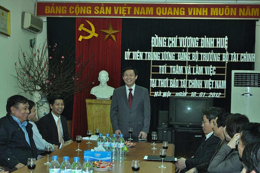 Thời báo Tài chính Việt Nam: Những hình ảnh đáng nhớ