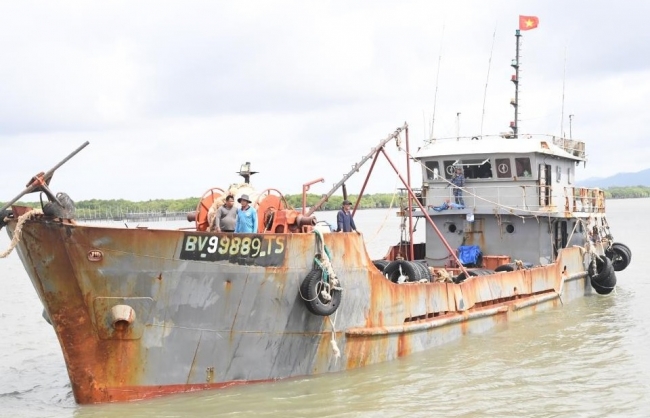 Bắt giữ 140.000 lít dầu DO vận chuyển trái phép