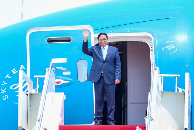 Thủ tướng Phạm Minh Chính tới Indonesia, bắt đầu chuyến công tác dự Hội nghị cấp cao ASEAN lần thứ 43 - Ảnh 1. Thủ tướng Phạm Minh Chính tới Indonesia, bắt đầu chuyến công tác dự Hội nghị cấp cao ASEAN lần thứ 43 - Ảnh 1.