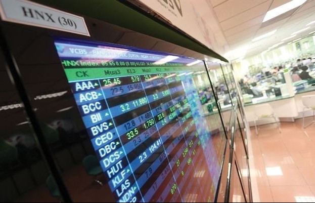 Giá trị giao dịch bình quân phiên trên HNX tăng 26,3% trong tháng 8