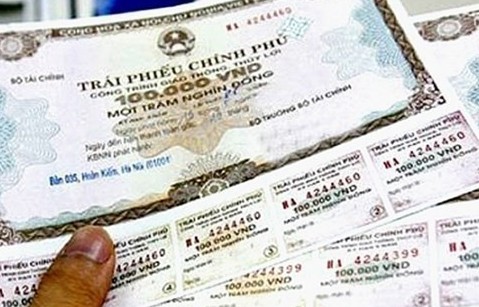 Nearly 235 trillion VND raised through G-bond in eight months