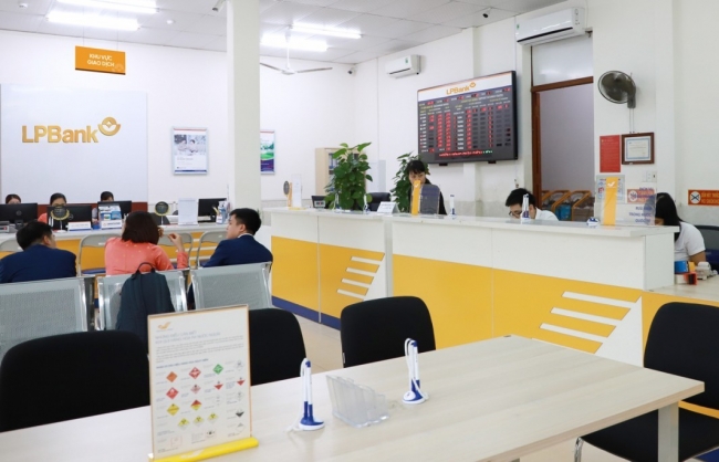 LPBank và Bưu điện Việt Nam luôn đảm bảo quyền lợi của khách hàng ở mức cao nhất