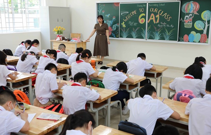 Công khai các khoản thu, mức thu đầu năm học để kiểm soát lạm thu