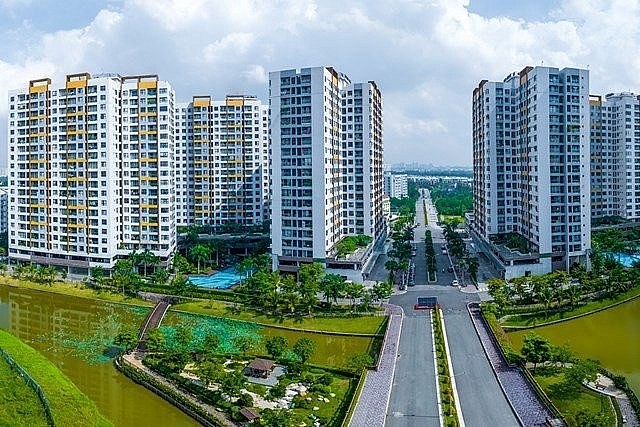 Giá bất động sản giảm mạnh, nhà đầu tư vẫn không vội 