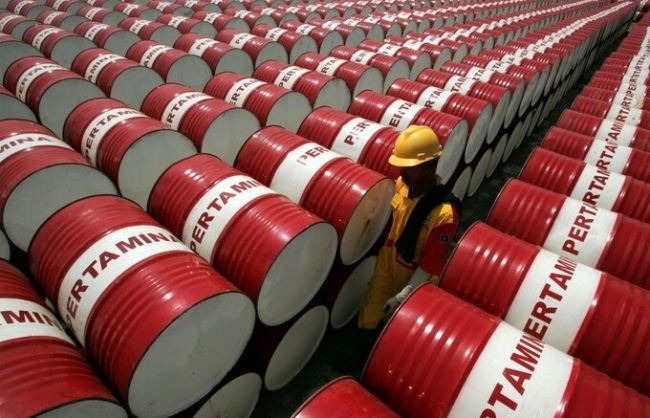 Ngày 18/9: Giá dầu thô biến động trái chiều, giá gas giảm