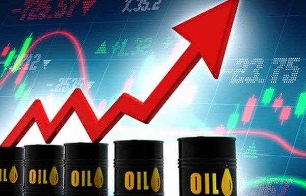 Ngày 19/9: Giá dầu thô tăng, gas tiếp tục lao dốc