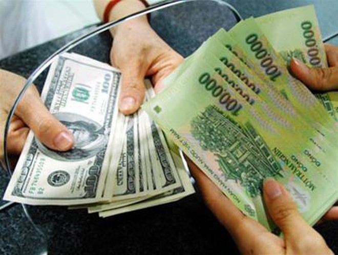 Đồng Việt Nam giảm khoảng 2% so với USD kể từ đầu năm