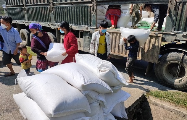 Bảo đảm người dân khó khăn đều được sự hỗ trợ của Nhà nước