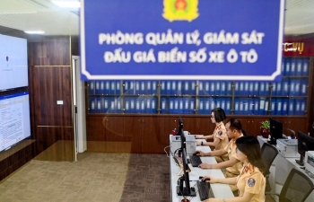 Chiều 21/9: Mức trúng đấu giá 18 biển số đẹp giảm mạnh so với phiên đầu tiên