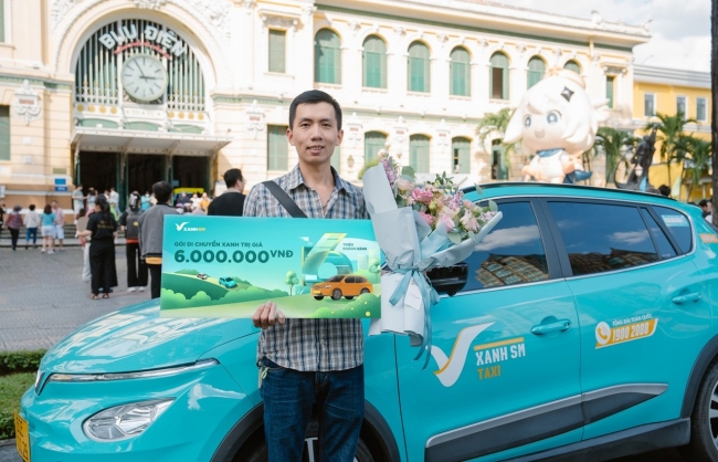 Taxi Xanh SM đón khách hàng thứ 6 triệu