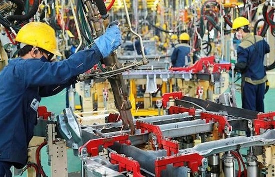 Overcoming headwinds, Vietnam finds new opportunities: Insiders