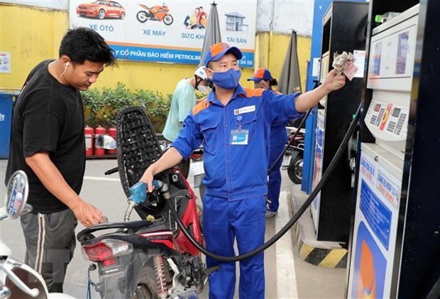 Petrol prices forecast to fall 9% on Oct.11 Petrol prices forecast to fall 9% on Oct.11