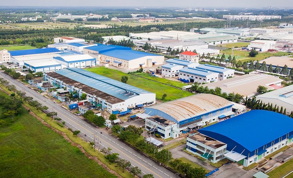 Land rent reduction provides a significant boost to support enterprises and individuals