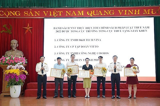 Vĩnh Phúc: Tuyên dương 133 người nộp thuế thực hiện tốt pháp luật thuế