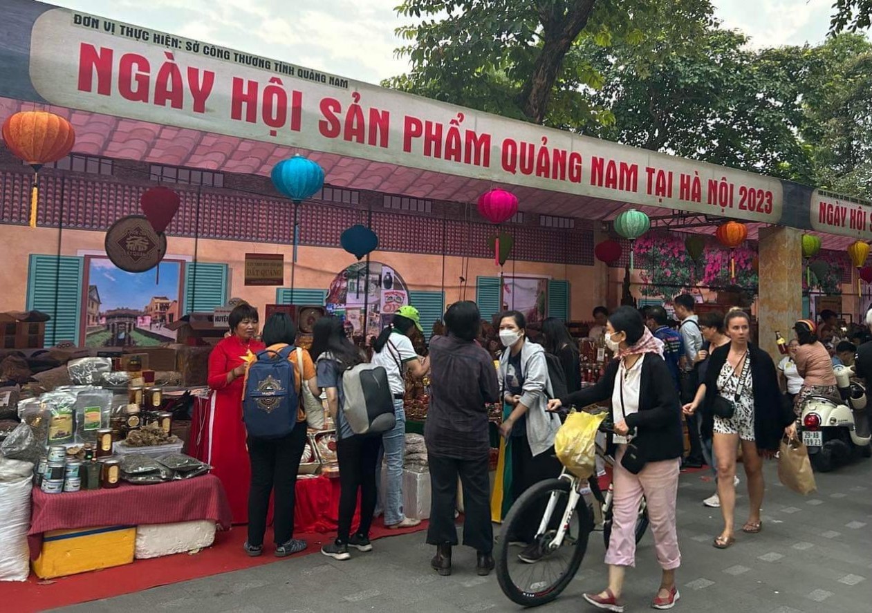 Mang hương vị đặc sản Quảng Nam đến Hà Nội