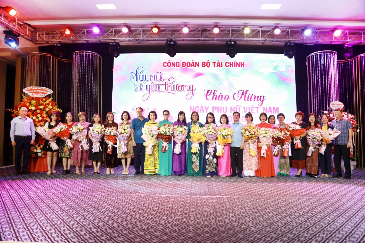 Công đoàn Bộ Tài chính kỷ niệm 93 năm thành lập Hội Liên hiệp Phụ nữ Việt Nam