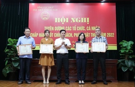 Hà Nam: Tuyên dương 56 tổ chức, cá nhân thực hiện tốt pháp luật thuế