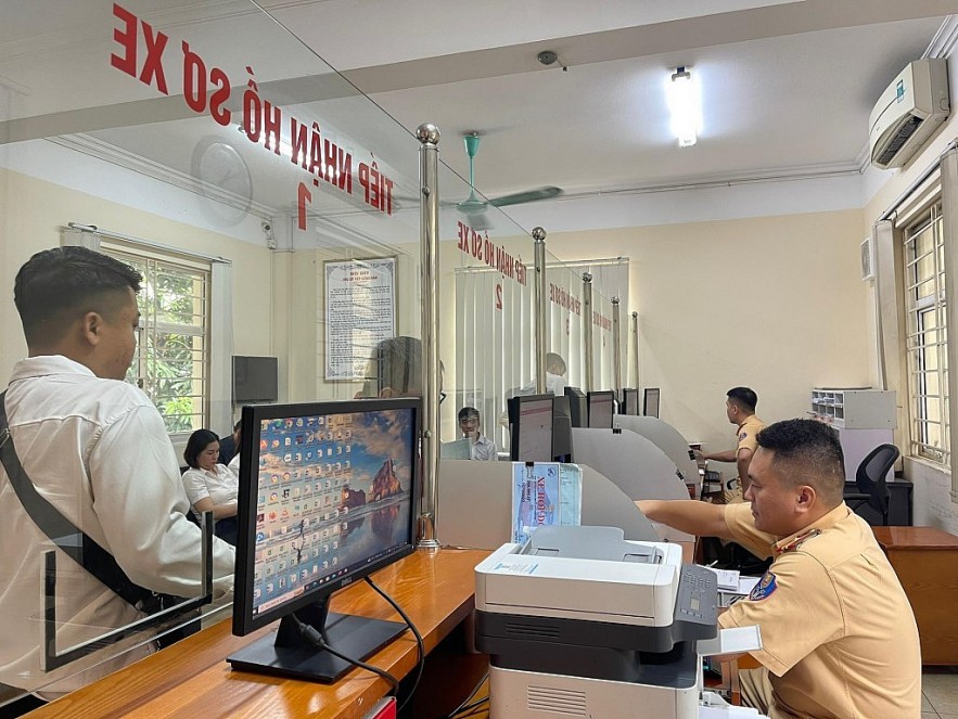 Kết quả đấu giá biển số xe ngày 17/10: Biển tứ quý 6 Hải Phòng được chốt giá tiền tỷ