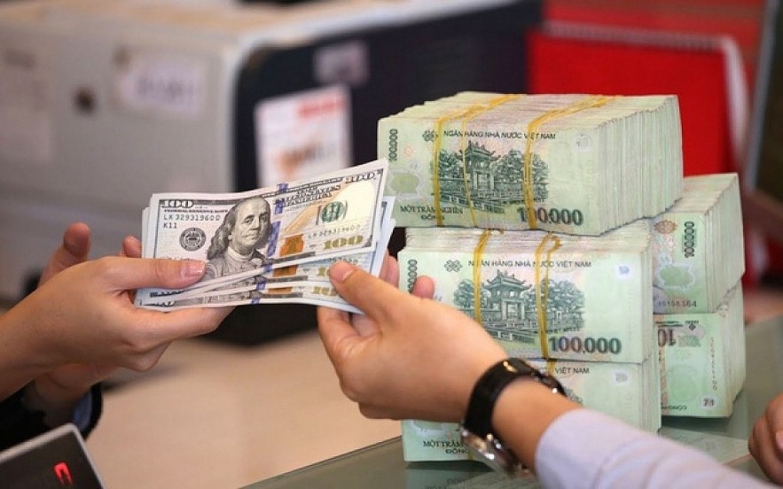 Tỷ giá hôm nay (18/10): Đồng USD trong nước và thế giới vẫn ‘ngược chiều’