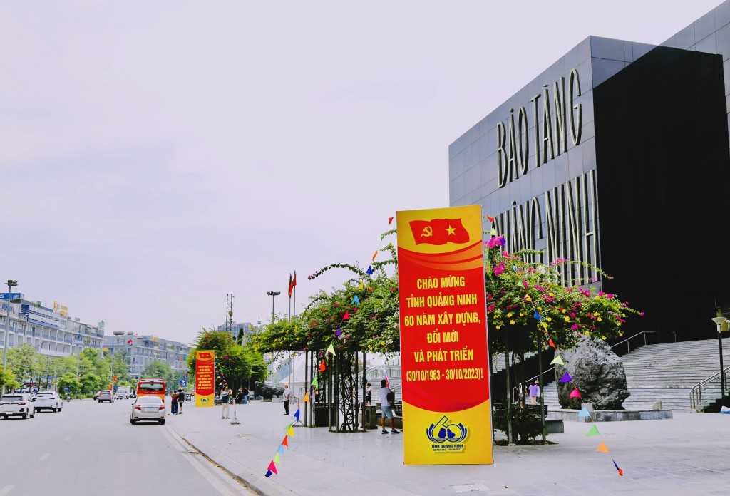 Bài 3: Du lịch Quảng Ninh góp phần thúc đẩy tăng trưởng kinh tế
