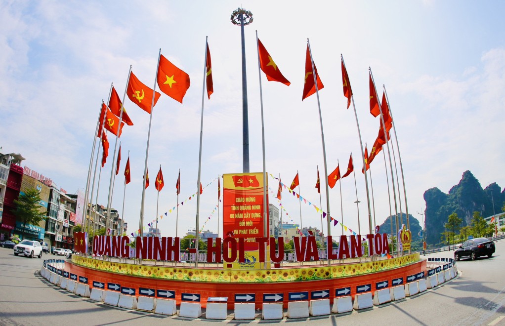 Bài 3: Du lịch Quảng Ninh góp phần thúc đẩy tăng trưởng kinh tế