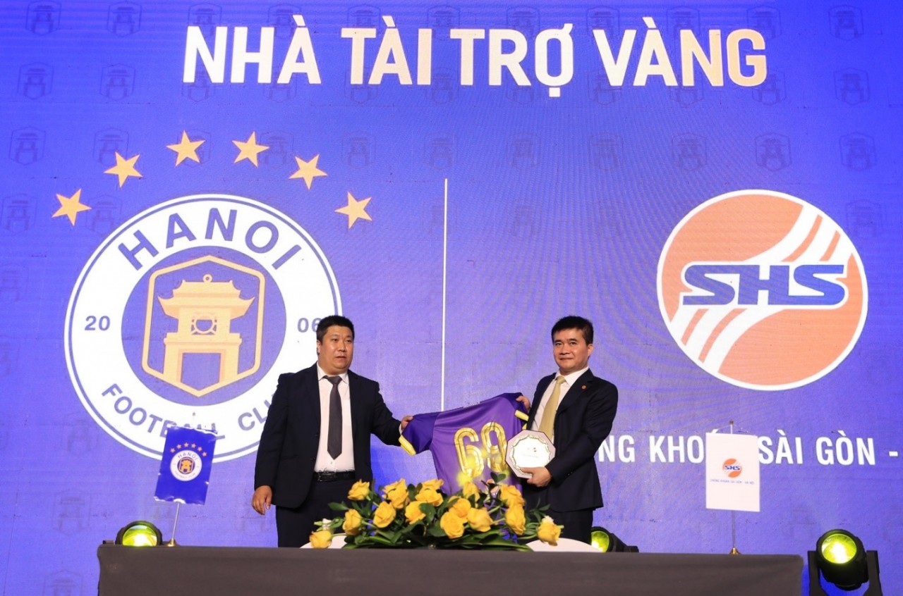 Lần đầu tiên tài trợ tới 10 tỷ đồng cho Hanoi FC, CEO SHS nói gì?