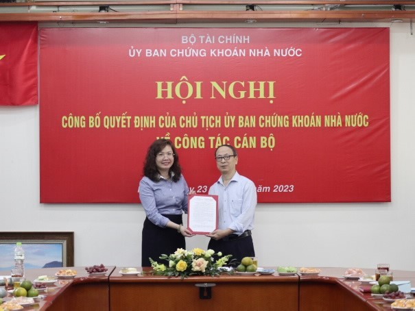 Trung tâm Nghiên cứu khoa học và Đào tạo chứng khoán có giám đốc mới