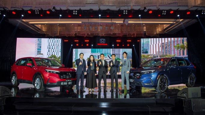 Honda ra mắt CR-V thế hệ thứ 6 có cả bản Hybrid, giá bán từ 1,109 tỷ đồng