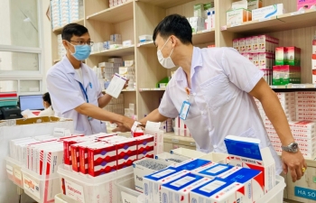 Bộ Y tế nói gì về thiếu thuốc do chậm có kết quả đấu thầu tập trung?