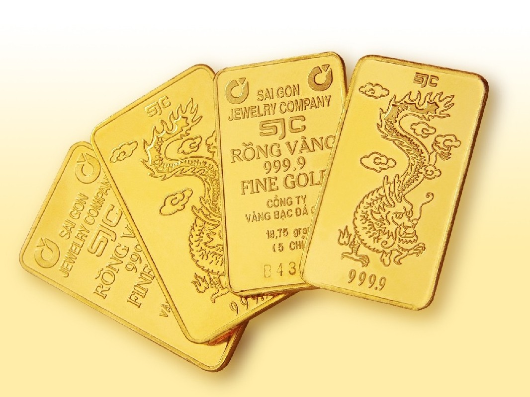 Giá vàng hôm nay (28/10): Thế giới chính thức vượt mốc 2.000 USD/ounce