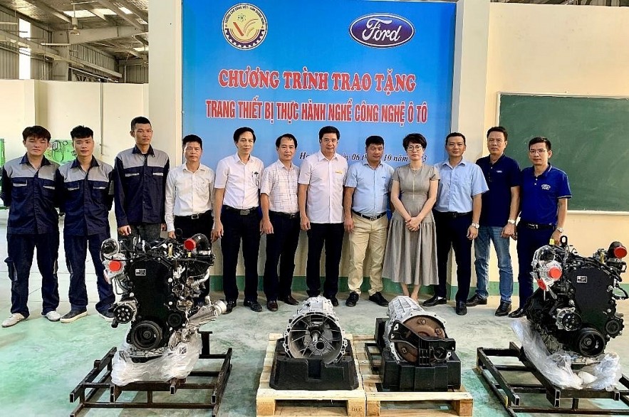Ford Việt Nam phần thúc đẩy lĩnh vực đào tạo kỹ thuật công nghệ ô tô mới