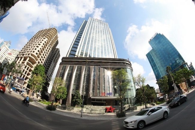 mb loi nhuan 9 thang dat 20 nghin ty dong tin dung tang 14