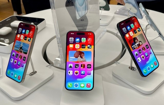Giá iPhone 15, iPhone 15 Pro Max bất ngờ giảm sau 1 tháng mở bán tại Việt Nam