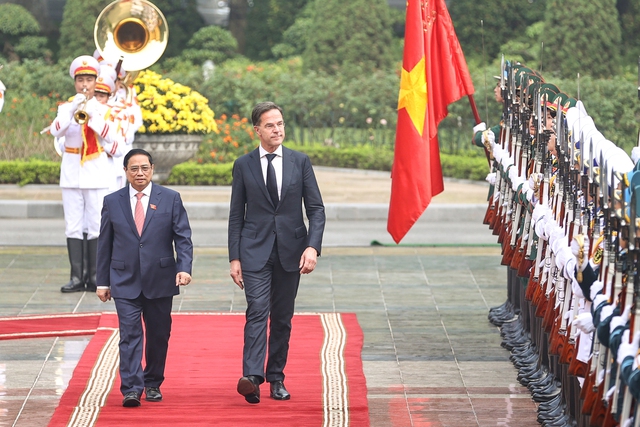 Thủ tướng Phạm Minh Chính chủ trì lễ đón chính thức Thủ tướng Hà Lan Mark Rutte