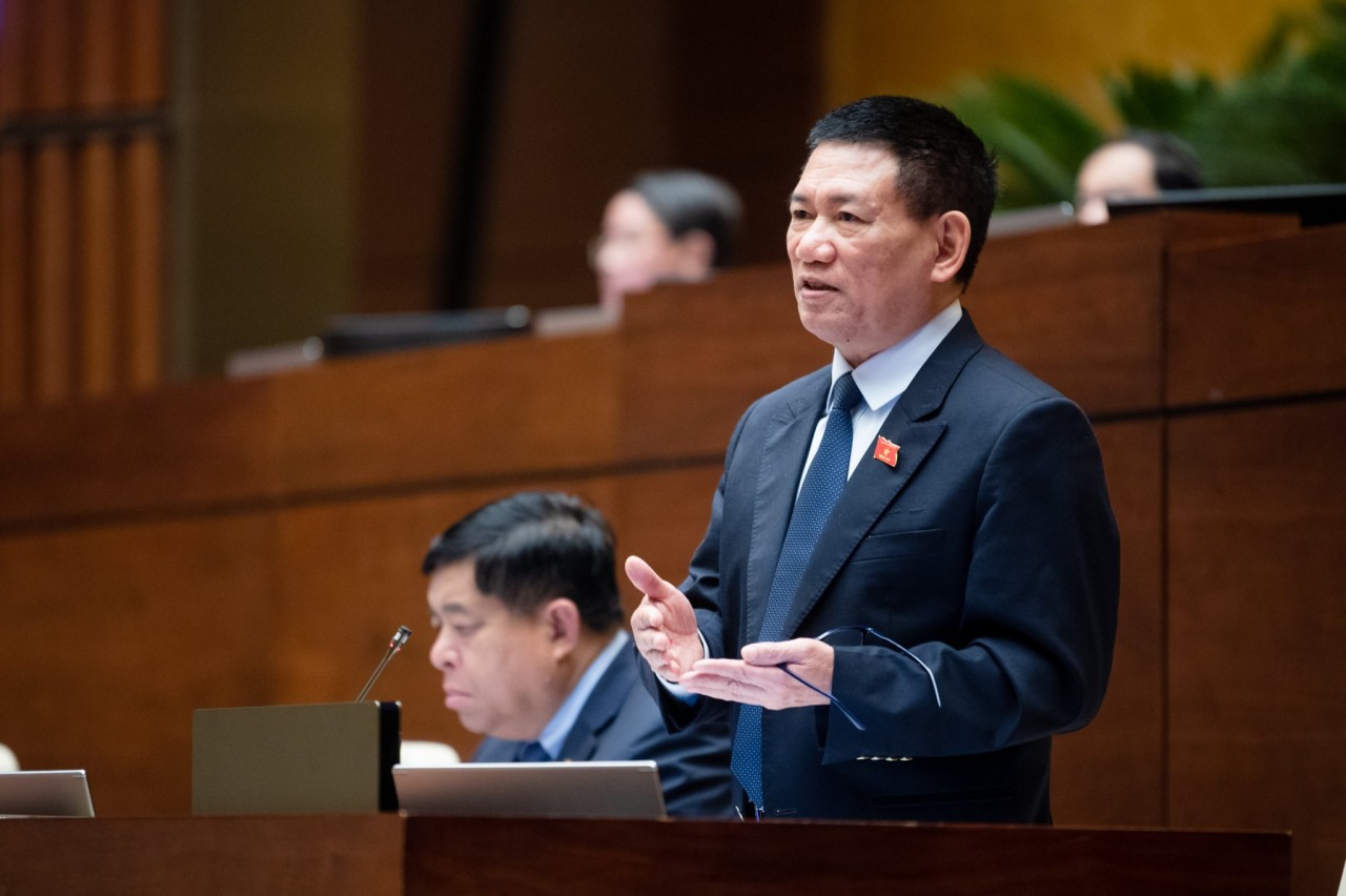 Dự toán thu ngân sách nhà nước năm 2024 đòi hỏi nỗ lực rất lớn Dự toán thu ngân sách nhà nước năm 2024 đòi hỏi nỗ lực rất lớn