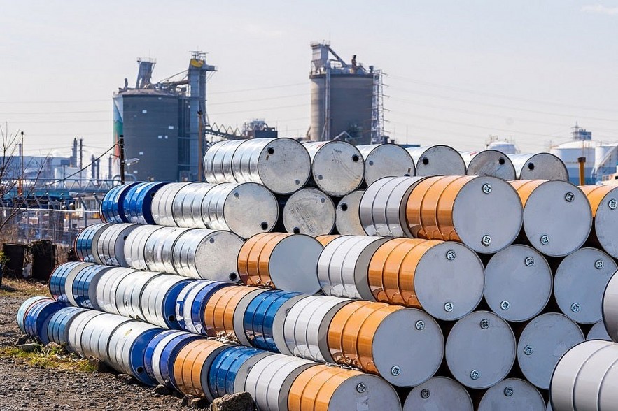 Ngày 7/11: Giá dầu thô duy trì đà tăng, giá gas giảm