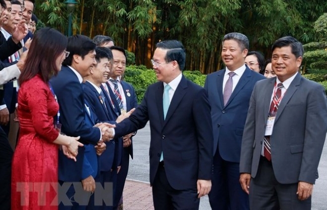 chu tich nuoc tiep tuc hoan thien co che phat trien lang nghe