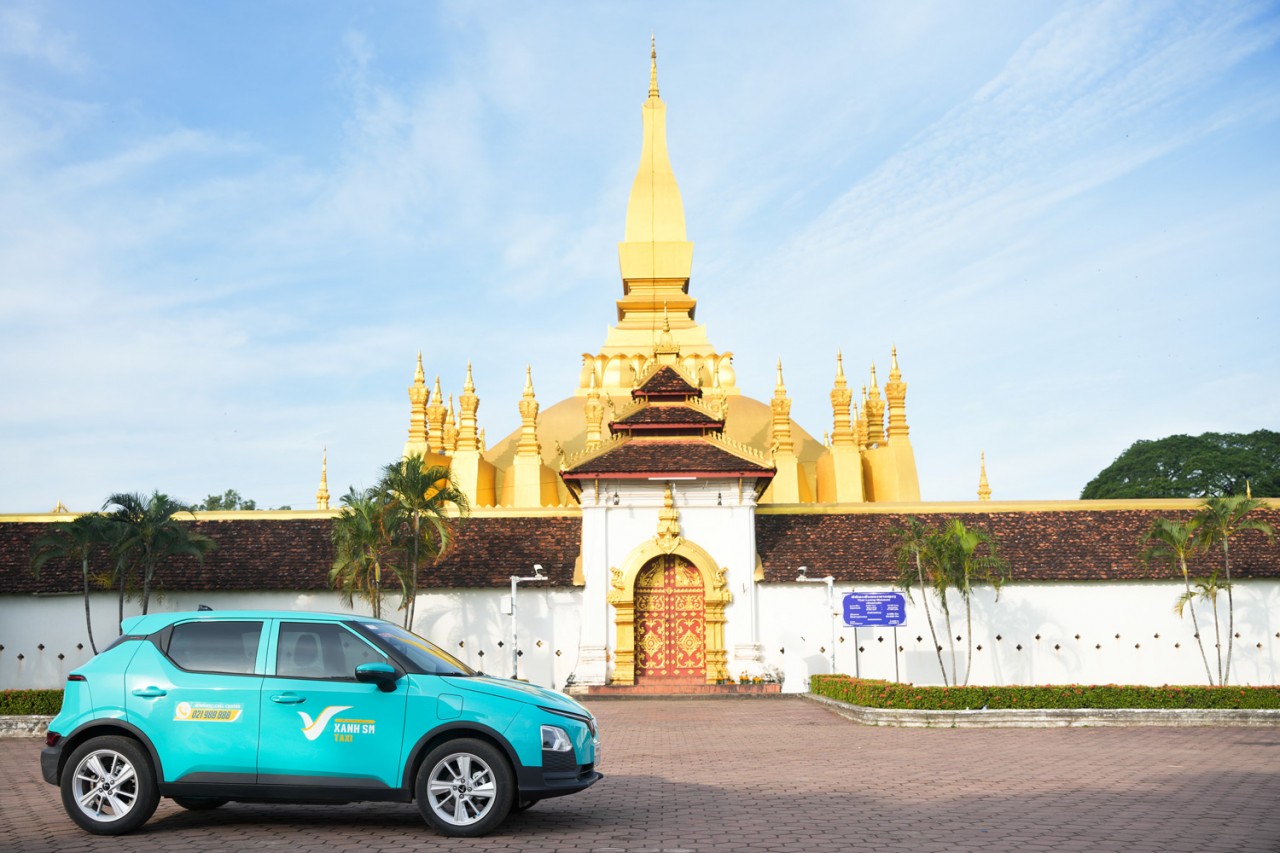 GSM khai trương dịch vụ taxi điện Xanh SM tại Lào