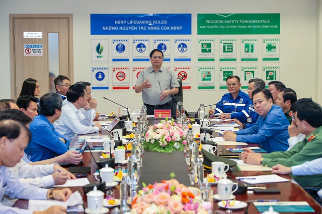 Thủ tướng: Cần tái cấu trúc tổng thể Lọc hóa dầu Nghi Sơn- Ảnh 1.